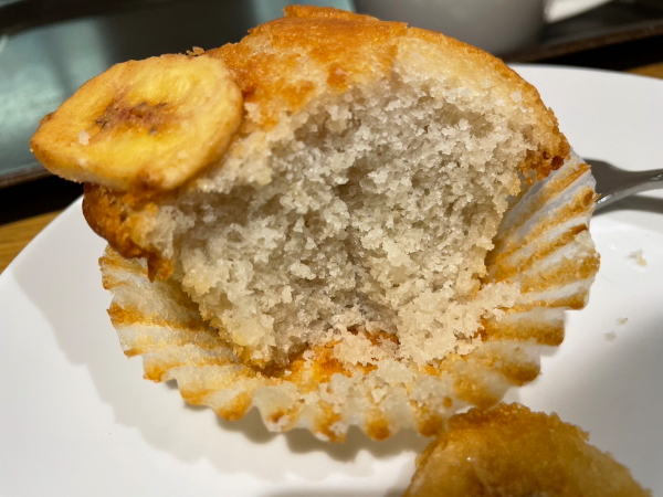 スターバックスの小麦粉乳卵不使用のバナナの米粉マフィン