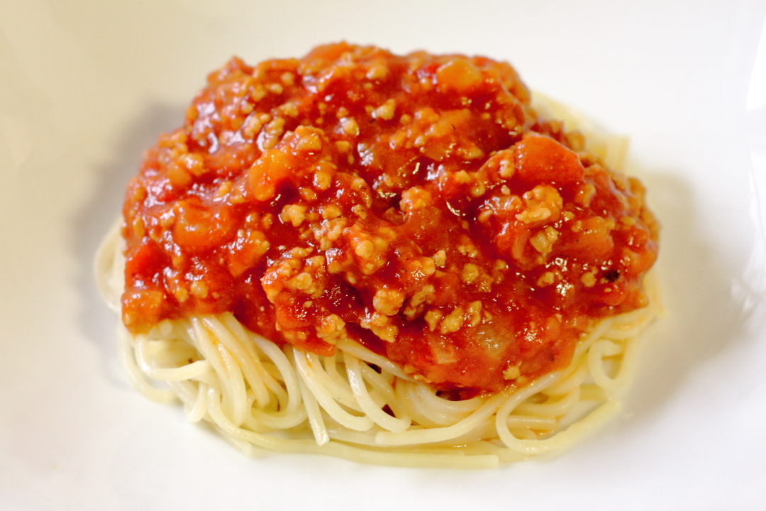グルテンフリーのミートソーススパゲッティ